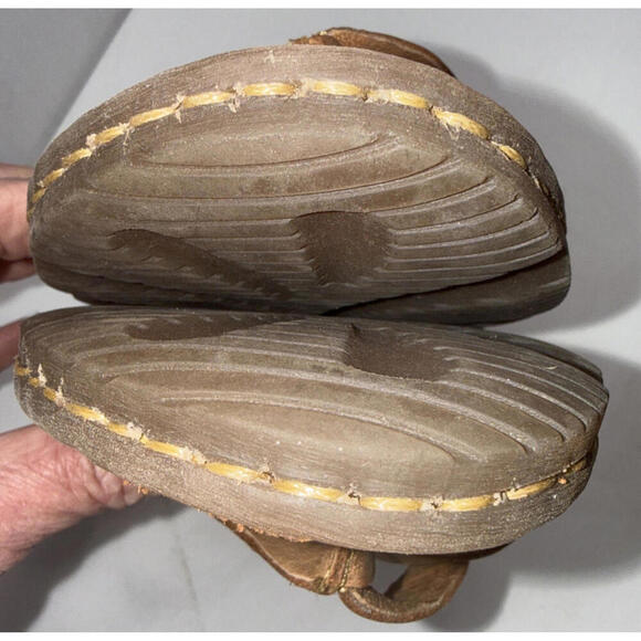 Born Gorpcore Classic Leather Designer Minimalist Flip Flops Thong Sandals 8/39 - Picture 8 of 11